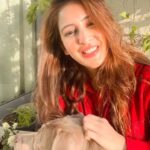 Chahatt Khanna Instagram - Some sunshine with my babyboy @babyboysultankhanna #reelsinstagram #reel #chahattkhanna #sultan #dogsofinstagram #dog #puppy #puppiesofinstagram #pitbull #baby #boy #sunset #garden #evening #reelkarofeelkaro #trendingreels #dogreels #love #beauty #hairstyles #haircolor
