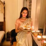 Chahatt Khanna Instagram - Happy Festival of lights .. which you brought 🪔 #happydiwali