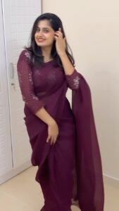 Chaitra Rai Instagram - #abbanitiyyanidebba #meghastar #chiranjeevi #sridevikapoor #sridevi #jagadekaviruduathilokasundari #dance #mood #oldisgold #trending #viral #trendingnow #trendingreels #reelitfeelit #reelinstagram #reelindia #timepass #sareelove #sareefashion #thankful #chaithrarai17