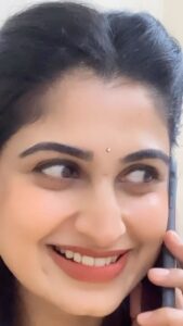 Chaitra Rai Instagram - Sollunga Mamakutty 😍😻

#lovetoday #lovetodaymovie #tamildialogue #trending #viralvideos #famous #foryoupage #todaysreel #romantic #tamilhits #tamilsongs #instagood #instareels #sollungamamakutty #trendingreels #trendingnow #thankful #thankfulthursday #chaithrarai17