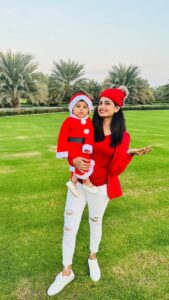 Chaitra Rai Instagram - Merry Christmas 🎄 🤶❤️🧿😍

#merrychristmas #merry #christmas #with #my #cherry #jinglebells #cheistmastree #winter #red #outfit #santclaus #party #teluguactress #kannadaactress #trending #trendingreels #trendingnow #reel #reels #reelitfeelit #reelkarofeelkaro #baby #babygirl #babyandme #babyreels #reelsinstagram #thankful #nishkashetty #nishkashetty_official