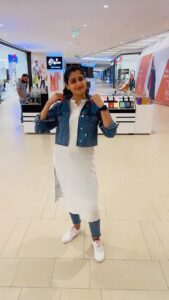 Chaitra Rai Instagram - ♥️

#Dance #TumTum #Tamil #TrendingNow #oman #mall #trending #malatumtum #thankful #chaithrarai17