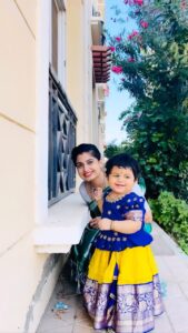 Chaitra Rai Instagram - A little bit dramatic 🧿😘♥️🥰 
My drama queen @nishkashetty_official 🧿

Ps: mamma please no more photos I’m not interested

Nishka’s beautiful outfit: @asvi_designers ♥️

#babygirl #funnybabyvideos #babyreels #reelsitfeelsit #reelsoftheday #baby #babyofinstagram #sankranti #outfit #funnyreels #reelsoftheday #momanddaughter #blessed #thankful #nishkashetty #chaithrarai17