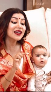 Debina Bonnerjee Instagram - The cutest moment from our life … my #lianna ‘s ear piercing super smoothly done…
Full video is on my YouTube channel #debinadecodes 
#babylianna #mybaby #babygirl #earpiercing
.
#linkinbio