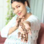 Debina Bonnerjee Instagram - Mehendi ✔️ Vibe ✔️ Prep ✔️ . All set for karwachauth tomorrow Outfit:- @chhapa_gj8 @oakpinionpr Mehendi by :- @vashifa_mehendi_makeover 📷 @sk_click_a_world