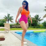 Debina Bonnerjee Instagram - On a gloomy rainy day today remembering one of the most comfortable stay all thanks to @kayak_in for helping me with the booking! Uff just look at the greens and the blues and offcorse us 😉 #ad