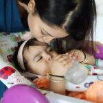 Debina Bonnerjee Instagram - “Mealtime is fun for my baby Lianna with the LuvLap Royal High Chair! 👑🍴 This high chair combines style and functionality with its sleek design and adjustable features. The soft padded seat and footrest keep your little one comfortable while the removable tray and easy-to-clean surface make mealtime a breeze for parents. . Get yours today and elevate your baby’s dining experience! #LuvLap #RoyalHighChair #MealtimeMadeBaby #BabyFeedingEssentials” . . #debinabonnerjee #liannachoudhary