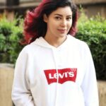 Debina Bonnerjee Instagram - Midweek blues? What is that… I am mostly whites 🤨 . P.s. I can only laugh at my own humour. . #ootd #white . 📷 @chaurasiya4652