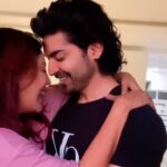 Debina Bonnerjee Instagram - Love is life & my life is best when you are around my love. Love u forever my life ❤️❤️ . . . . . . #gurbina #debinabonnerjee #gurmeetchoudhary #reels #reelsinstagram #trendingreels #songs