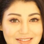 Debina Bonnerjee Instagram - Gradient lips are huge in Korea in this video I tried creating a gradient lips using two lipsticks and my finger . . #koreanmakeup #koreanlipstick #debinadecodes