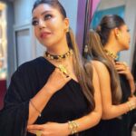 Debina Bonnerjee Instagram - Last night was my first time at the #bigboss house. . Don’t miss the #weekendkavaar . . . Outfit: @bohoraani Jewelry: @hetalshahofficial Stylist : @simrankhera5 @styledbyayushidixit . Makeup : @makeupbyrishabk Hair : @hairup_bharti