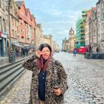 Debina Bonnerjee Instagram - That’s my today’s mood. Spoilt by who else 😬 And warm 🥰 . From a canvas like place #scotland #edindurgh right in front of our apartment. Whooooah. Shall we remember forever. . @guruchoudhary 📸 East Market Street, Edinburgh