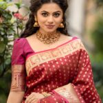 Delna Davis Instagram - Tribute to traditionally carved heritage gold jewellery with intricacies at every inch of this jewellery . A bridal set that compliments each other making people wonder how it is made. The fine craftsmanship in a chocker brings to light a traditional on ensemble that we have missed all these years . Check out fine intricate heritage jewellery at all ranges and also bridal sets with antique finish just perfect your taste and budget only at @mahalaxmiadyar Mahalaxmi Gold and diamond merchants.
