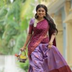 Delna Davis Instagram - Mua @kalaiartistry . Outfit @ivalinmabia . 🎥 @dhanush__photography . Hairstylist @akila_hairstylist . Jewellery @mahalaxmiadyar