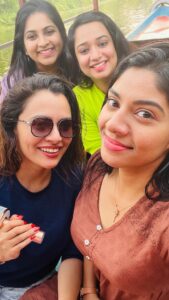 Dhanya Mary Varghese Instagram - At last Our First Reel ❤️✨ The WORD Friendship is Defined with #drag 😍💪🏻 @dhanya_maryvarghese @rahimanreneesha @ankhitha_vinod_official_ @gowri_krishnon . #friendship #trending #friendshipgoals #outfit #followme #ankhithavinod #alleppey #love #keralagram #actorslife #friends #instagood #instareels #reels #followankhithavinod #keralasaree @officialjoshapp @mojindia @smart_pix_media_ @ankhitha_vinod_official_fans_ @ankhitha_chechi_ishtam @ankhitha_vinod_lover @mollywoodnow @snehakoodu @evershiningmodels_ @models_of_kerala @chennai_v_i_b_e_s @welcome_taleeents @worldwidemodelsofinsta @keralaportfolio @castingcallkerala @casting_calls_movies @keralavibes @malayalimodels @kerala_actress @kerala_views @k4_keralamodels_ @kerala._.models aim2aim.models @movietalkss @mallu_to @kerala_actress @kerala_actress_gallery @keralatalentspageofficial @palomabackwater