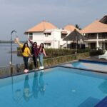 Dhanya Mary Varghese Instagram - Sometimes we need a break... 😜 @paloma_backwater #dhanyamaryvarghese #life #friends #friendship #resort #backwaters #backwatersofkerala #resorts #palomabackwaterresort #actorslife #biggboss
