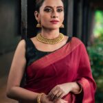 Dhanya Mary Varghese Instagram - Bringing some of the finest jewellery from us to brighten your feed today! How gorgeous does @dhanya_maryvarghese look in this necklace right?! Follow us for more amazing collections of gold and diamond jewellery... Visit our showroom any day of the week and explore some of the finest jewellery collection in Trivandrum. . . . . . . #alapattfashionjewellerytvm #alapattfashion #jewellerydesign #jewelry #jewellery #goldnecklace #goldearrings #jewelleryshowroom #dhanyamaryvarghese #modelphotography #modelshoot #shoot #viralcontent #viralposts #photography #product Alapatt Fashion Jewellery Trivandrum
