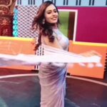 Dhanya Mary Varghese Instagram - Comedy Stars coming episode💝 #dhanyamaryvarghese #Asianet #malayalamactress #attitude #life #realityshow #biggbosstop5 #biggbossmalayalamseason4 #comedystars #saree #sareelove #sareefashion #sareelovers
