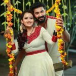 Dhanya Mary Varghese Instagram - ഏവർക്കും തിരുവോണദിനാശംസകൾ Costumes: @byhand.in Make up Hair and Styling :@divyas_makeover_ DOP :@jeevas_gladmantis Ornaments : @dheeksha.jewels #johnjacob #dhanyamaryvarghese #actors #Asianet #lifewithjod #anvitha #ഓണംവയർ #onam2022 #anarkali #anarkalisuits #ethnicwear #ethnic #fashion #cottonfabric #handloomfabric #handloomfashion #byhandkochi #ethicalfashion #byhand_india #casualouting #sustainablefashion #byhandclothing #byhand #indianwear #ethnicwear #ethicalfashion #inclusivefashion #indianwear #sustainablefashionbrand #vocalforlocal