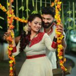 Dhanya Mary Varghese Instagram - ഏവർക്കും തിരുവോണദിനാശംസകൾ Costumes: @byhand.in Make up Hair and Styling :@divyas_makeover_ DOP :@jeevas_gladmantis Ornaments : @dheeksha.jewels #johnjacob #dhanyamaryvarghese #actors #Asianet #lifewithjod #anvitha #ഓണംവയർ #onam2022 #anarkali #anarkalisuits #ethnicwear #ethnic #fashion #cottonfabric #handloomfabric #handloomfashion #byhandkochi #ethicalfashion #byhand_india #casualouting #sustainablefashion #byhandclothing #byhand #indianwear #ethnicwear #ethicalfashion #inclusivefashion #indianwear #sustainablefashionbrand #vocalforlocal