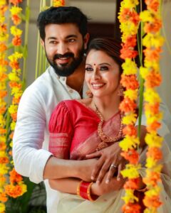 Dhanya Mary Varghese Instagram - Giving, sharing, loving and celebrating together - that’s the essence of Onam.
May this year’s Onam celebration bring more fun to you and your friends and family.

Costumes : @byhand.in

MUA Hair and Styling: @divyas_makeover_

DOP: @jeevas_gladmantis
  @_raylightsphotography_

Ornaments: @dheeksha.jewels

#dhanyamaryvarghese#johnjacob #lifewithjod #byhand #onamwear #onamcelebration #malayalamcinema #daya #seetha #deepak #indianwear#ethinicwear #byhandclothing #ethicalfashion #byhandkochi #cottonfabric #malayalamactress #malayalamactor #maheshwarisilk