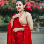 Dhanya Mary Varghese Instagram - 💛💛💛❤ MUA : @divyas_makeover_ DOP : @jeevas_gladmantis @_raylightsphotography_ 👗 : @thanzscouture #dhanyamaryvarghese #actress #model #dancer #salwarsuits #elegant #malayalammovies #malayalamserial #biggboss #biggbossmalayalamseason4 #photography #photooftheday #photoshoot#vishu #festival