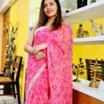 Dhanya Mary Varghese Instagram - Few more clicks.. 👗 @thanzscouture #dhanyamaryvarghese #actress #biggboss #asianet #malayalammovies #pinksaree #saree #sareelovers