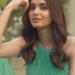 Diana Penty Instagram - @dianapenty X @forevernew_india 🌸 Feel Fresh with the latest collection at Forever New, designed to transport you to a dreamy spring summer! 🌸 #FeelFresh #ForeverNewStyle #SummerSpring22 . . . . . . . #SS22 #FeelFresh #ForeverNewStyle #forevernewindia #forevernew #fashionstyle #clothing #outfitoftheday #lookoftheday #newcollection #newstyle #ootd #outfitinspo #explore #StyleFashion #Styleinspo #shoponline #springsummer #springsummer22