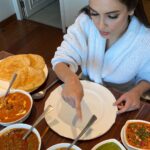 Diana Penty Instagram - Feast for one!!🍴😋 #cantgetenough #food #foodporn #foodreels #foodforlife #foodie #trendingreels #trend #song #foodinsta #reelsinstagram #reelsindia