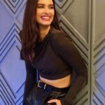 Diana Penty Instagram - 🖤🖤 #reels #reelitfeelit #instagood #instadaily #instamood #trendingreels