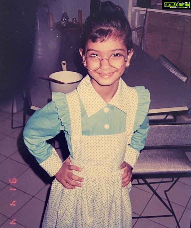 Diana Penty Instagram - I'll take a one-way ticket back to the '90s, please. #HappyChildrensDay