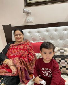 Ekta Kaul Instagram - Happy Mother’s Day mumma. 
No words can describe what you have done for me. 
Thank you for being there and letting me do things that I could have never imagined ! 
Thank you for giving me everything. 
Everyday is your day.. I love you @kaulvimmi 💕💕💕and Ved is blessed to have you naani MAA... ❤️❤️