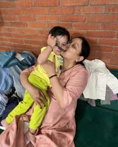 Ekta Kaul Instagram - Happy Mother’s Day mumma. 
No words can describe what you have done for me. 
Thank you for being there and letting me do things that I could have never imagined ! 
Thank you for giving me everything. 
Everyday is your day.. I love you @kaulvimmi 💕💕💕and Ved is blessed to have you naani MAA... ❤️❤️