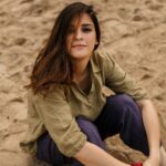Ekta Kaul Instagram - Sea, Sun and a messy bun, because good vibes happen on tides 🌈🧚‍♀️🧚‍♀️🌈 #avoidbadpoetry 🙈🤣🙈 Sunday-inggg in my most comfortable pair of clothes by @indigene.craft Clicked by @iam_kunalverma