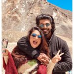 Falaq Naaz Instagram - Happy Birthday meri life ke ikalaute JERRY 🐭 @sheezan9 Ye silsila yun hi chalta rahe Tum raite phailate raho aur main unhe samet ti rahun khushi se❤️♥️🤗 Love you mere bhai hamesha khush reh 😘 Allah tujhe har nemat se nawaze aur hume kisi ki nazar naa lage🧿🪬💜😇 Amen 💜