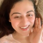 Falaq Naaz Instagram - Uff mera mehenga dimag😝 . . . #reelitfeelit #falaqnaaz #comedy #foryou #explore #trendingreels #viral #reels