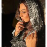 Falaq Naaz Instagram - Chaand raat mubarak 🌙💫 . . . #chaandraat #mubarak #falaqnaaz