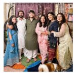 Falaq Naaz Instagram - Alhumdullilah 🧿❤️ . . . #eidmubarak #family ❤️