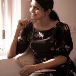 Gayathri Arun Instagram - Sunshine ☀️ #happymorning 📸 @98craftman @rijo_r.j_ Costume @alluradst