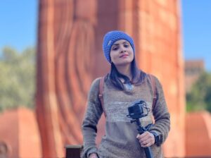 Gayathri Arun Instagram - Good morninggg.. 

#vlogger #travelmode #travelvlog #toutubeindia #goprohero9 #winteroutfit 
📸 @arunrmenon7