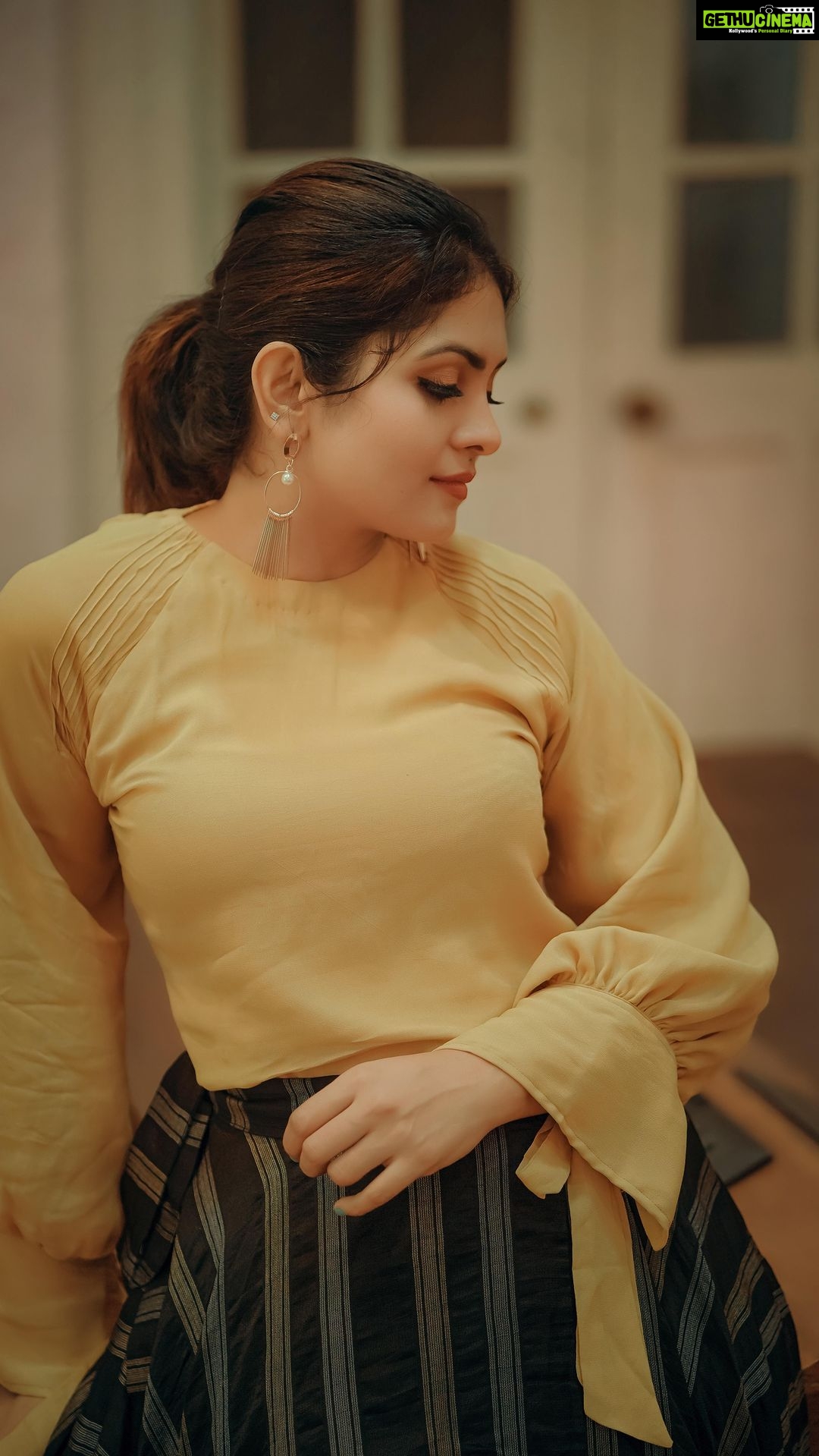 1080px x 1919px - Actress Gayathri Arun Top 100 Instagram Photos and Posts - Gethu Cinema
