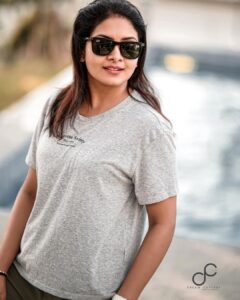 Gayathri Arun Instagram - Jet-setting in style 😎🌴 #TravelGoals #vlogger