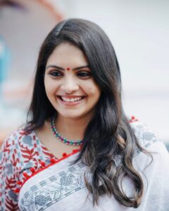 Gayathri Arun Instagram - A perfect day is when the soul smile 😀❤️🤍 #Happysunday