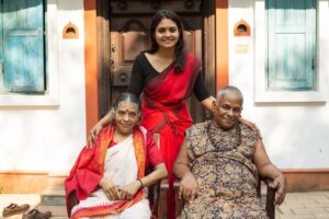 Gayathri Arun Instagram - These photos are the reminder of a truly unforgettable experience, Navarasa Sadhana. 
A workshop conducted by dearest Guru Venu Ji, which was full of activities designed to help us further our acting skills.  It include the lessons on the fundamentals of acting through Navarasas and Vyabhichari Bhavas. The practice sessions, improvisations, the stories of Guruji, and the extremely talented peers - what more could one ask for? The whole process was made even more enjoyable by the amazing atmosphere of the workshop at Natanakairali. Venu G created a warm and welcoming environment, where everyone felt comfortable to express themselves and take risks. Thank you @natanakairali, Venuji, Nirmala teacher, @kapilavenu and all my dear batch mates.. 
miss u all❤️🙏
📸 @manojparameswaran #NavarasaSadhana #ActingWorkshop #ActingSkills #Theatre #selfevolution #PerformingArts #ActorLife #ActorsLife