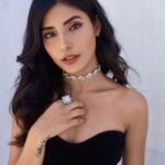 Harshita Gaur Instagram - 🖤 . . @henna.akhtar @lala_photuwale @makeupbyemmarai