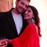 Harshita Gaur Instagram - ♥️ 🥂 @alifazal9 @therichachadha . . #RiAli @manasiaggarwal @manishsharma96 @anayah_jewellery @spiffypublicrelations