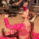 Hiba Nawab Instagram - #bts #wohtohaialbelaa ♥️