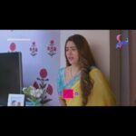 Hiba Nawab Instagram - Sayuri ne kiya hai shehar chhoddkar jaane ka faisla. Lekin kya ‘Baat khatm’ keh dene se baat sachmuch khatm ho jaayegi? Dekhiye #WohToHaiAlbelaa, Somvaar se Shanivaar, raat 9:00 baje, sirf Star Bharat par! #DilDekeDekhoZara @shaheernsheikh @hibanawab @kinshukvaidya54 @pallavipradhan1410