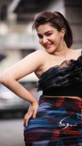 Honey Rose Instagram - Photography  @shikku_j_official__
MuA @sreshtamakeup 
Accessories @anokhi_priyakishore