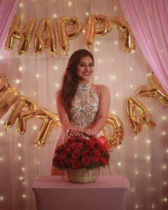 Indhuja Ravichandran Instagram - It was my beautiful family & friends who made my birthday reallyyyy happiest birthday and on top of that all the lovely people who took time to wish me yesterday, A big thank you and love you all. It was emotional🤗🤗🤗

@studiojann Thank You For Customizing This Beautiful Halter Neck Gown ❤

#birthday2021 #letpeaceprevail